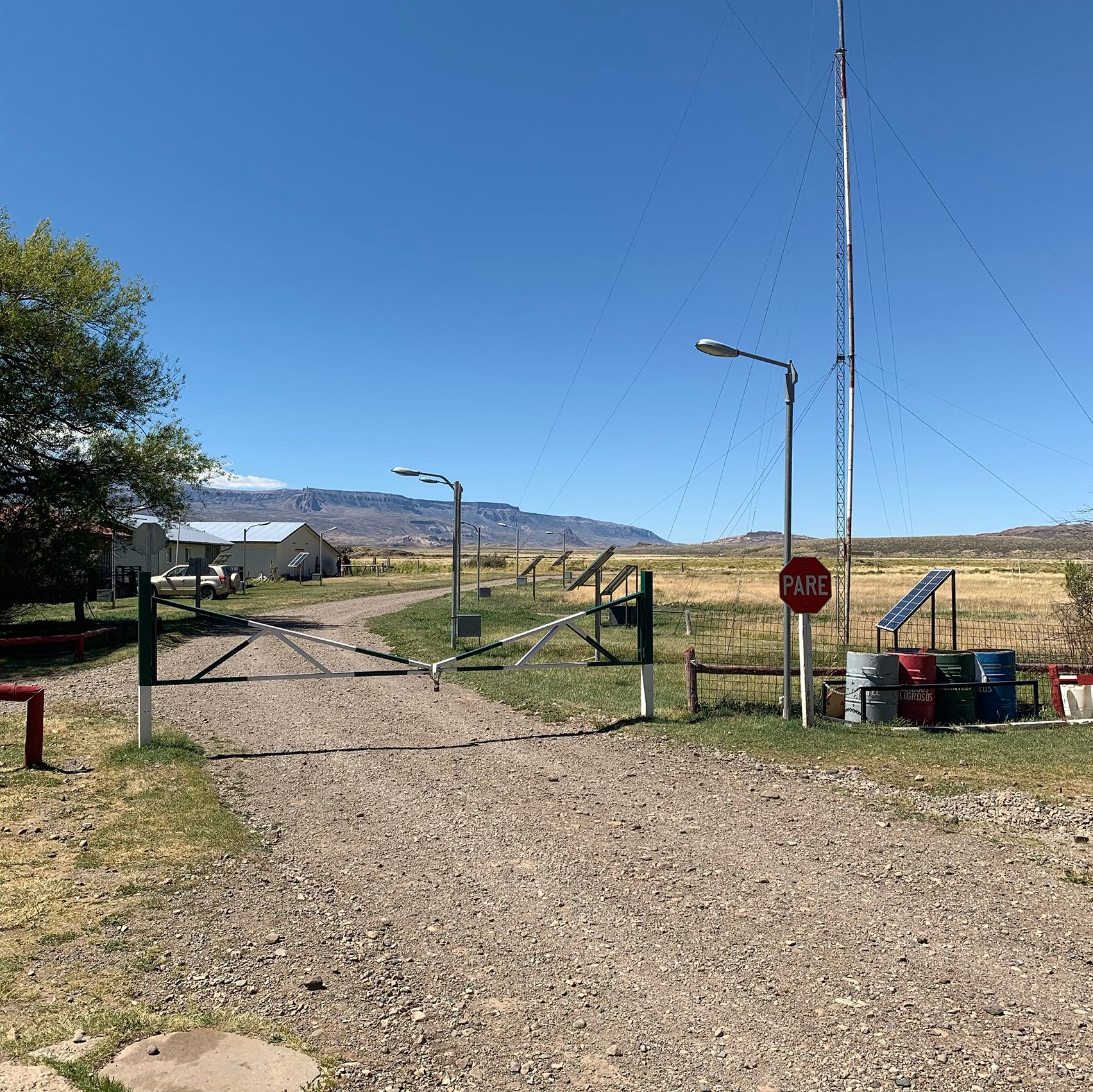 Argentine border post gate